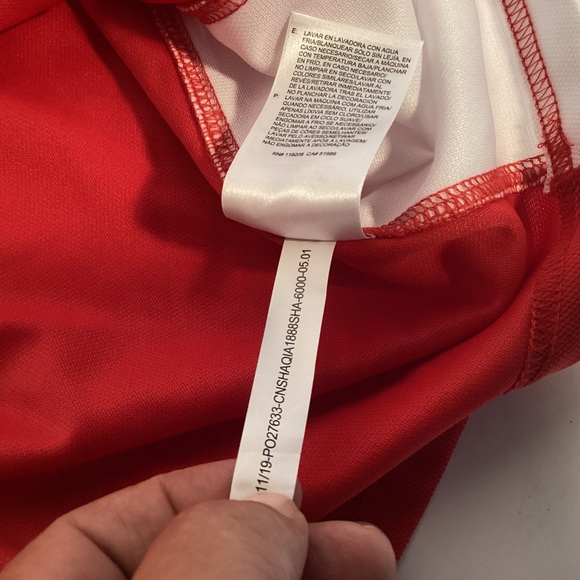 NWT CCM practice hockey jersey men’s size large Red with White - Picture 12 of 16